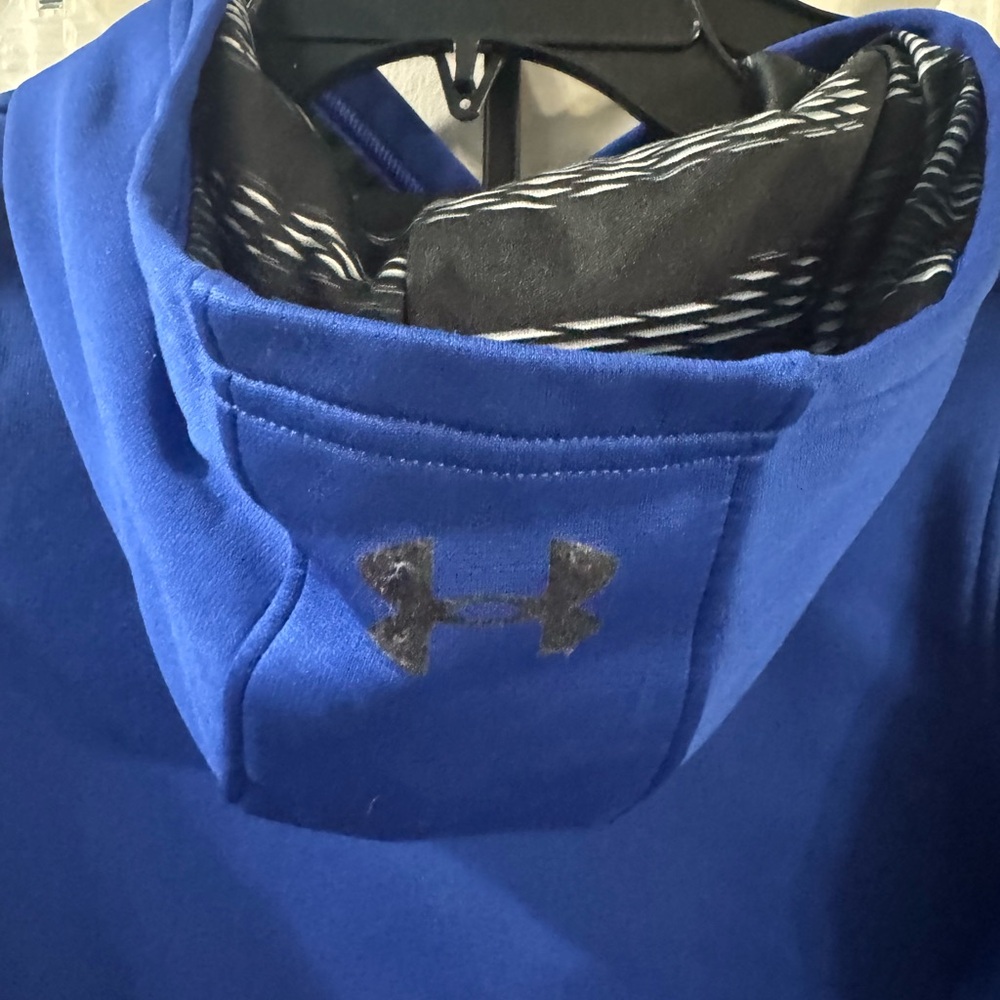 Under Armour Youth XS Hoodie - Picture 7 of 7